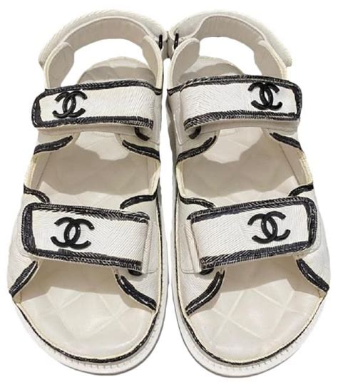 vestiaire chanel sandals